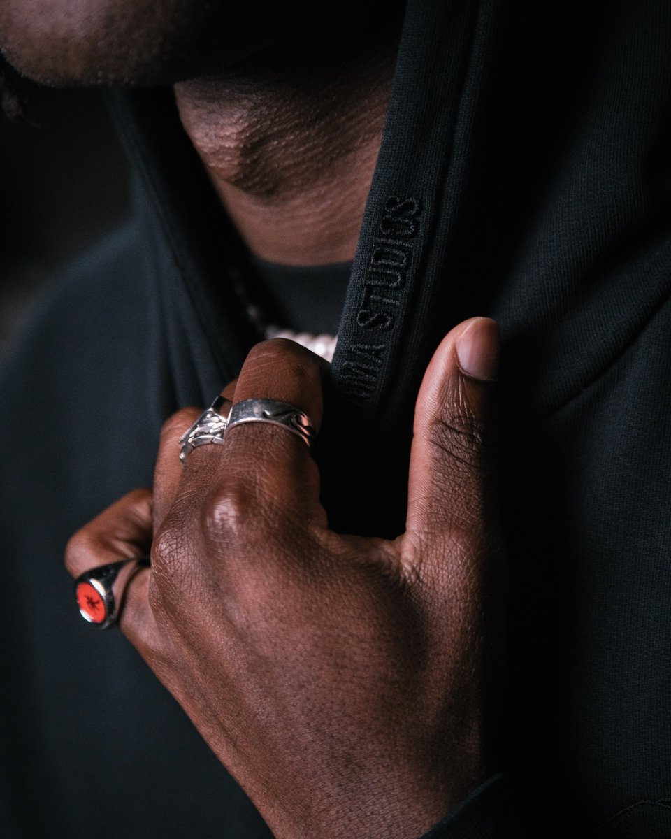 The time has come this Friday!
All black hoodies with simple tone-on-tone embroidery on the hood and chest in best quality with an oversized fit. We are giving away a limited amount of free NFT´s! 
EARLY ACCESS codes will be sent by email. Newsletter-Link: ama-studios.de