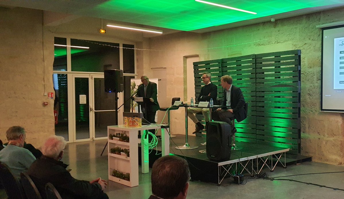 domainedorgival's tweet photo. Ravi d'avoir accueilli #cgbaisne à l'occasion de leur AG annuelle au #domainedorgival avec une belle présentation de la gamme Flexifuel E85 de @FordFrance pendant le cocktail...

@SanderFranck @CGB_FR @BruCardot
@SuperethanolE85 @ecvass02 @usaa_02
#flexfuel #CGB #cgbaisne #Ford https://t.co/yEppMdvqDF