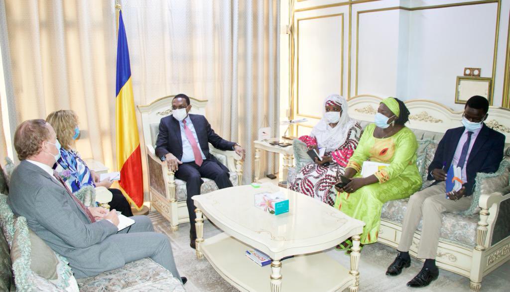 J’ai reçu ce matin <a href="/ecdelre/">Emanuela C. Del Re</a> la Représentante Spéciale de l’#UE pour le #Sahel en visite au #Tchad. Ns avions échangé sur la situation sécuritaire au Sahel, le partenariat entre le #G5Sahel &amp; l’#UE, la transition politique au Tchad &amp; l’accompagnement de l’UE.