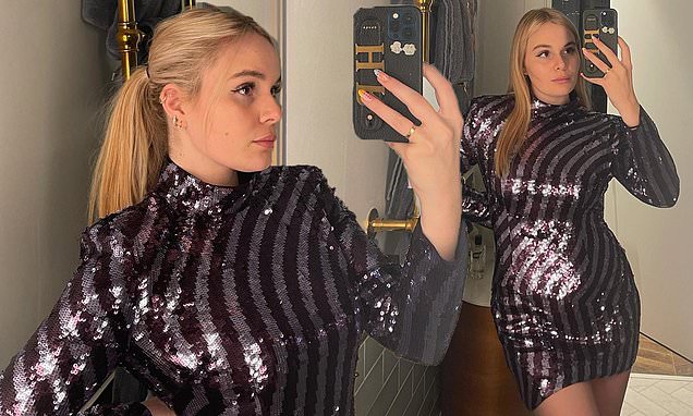 Gordon Ramsay's daughter Holly, 21, dazzles in skintight sequinned dress as she supports Tilly https://t.co/6BVR9HBA4u https://t.co/p0lqz4Fr7P