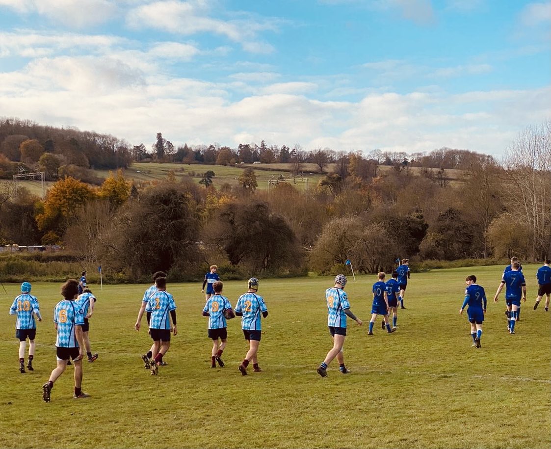 HadleysComment's tweet photo. Ah, the rolling hills of Hertfordshire…Lovely setting for yesterday’s hard-fought @BarnetElizRFC U16s win at @CamelotRufc. Some of the rugby was pretty breathtaking too…#BarnetRugby #CoachHadley @hertsrugby https://t.co/zGJQzKZGs5