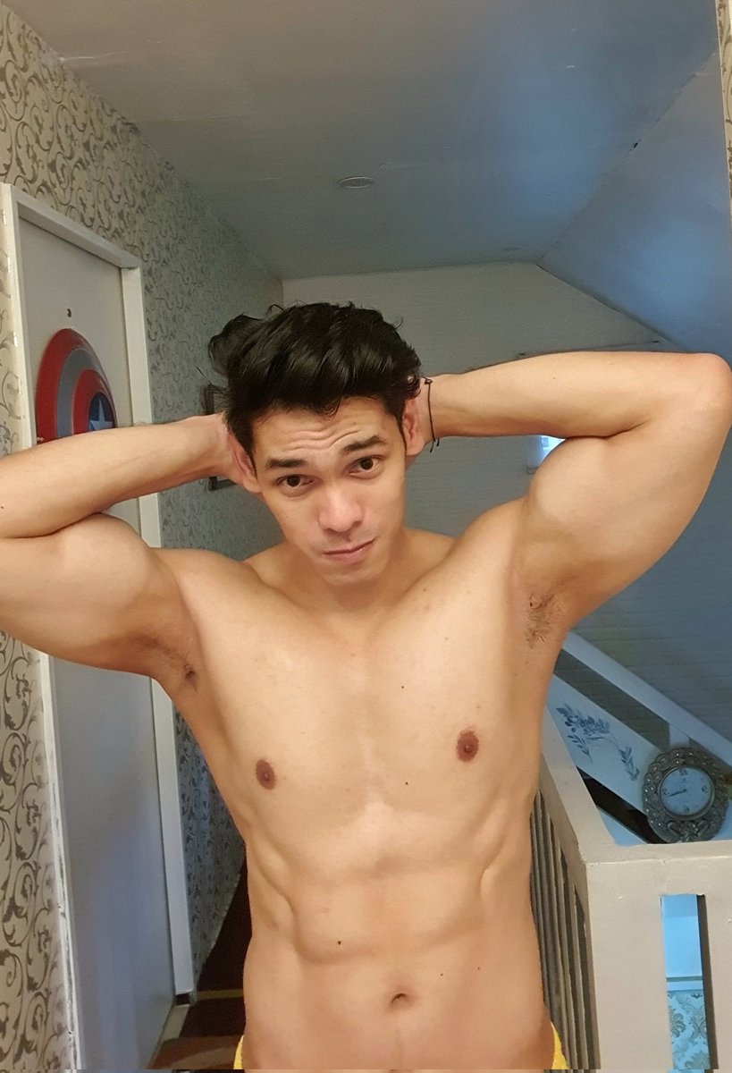 rafzpogz24's tweet image. Monday fitness 💪💪