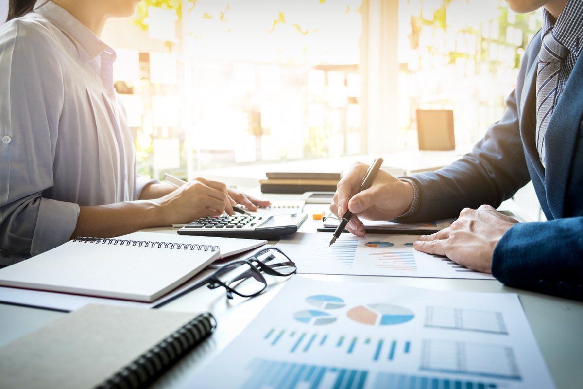 STAFFSL's tweet photo. La #GestiónDePatrimonios es la gestión por cuenta de terceros de inversiones financieras ✅  En Staff trabajamos para alcanzar para los clientes su objetivo en términos rentabilidad-riesgo en un plazo concreto. ¿Te interesa este servicio? ¡Infórmate! 👉  https://t.co/Io2eutvsZK https://t.co/TrX8MShfEH