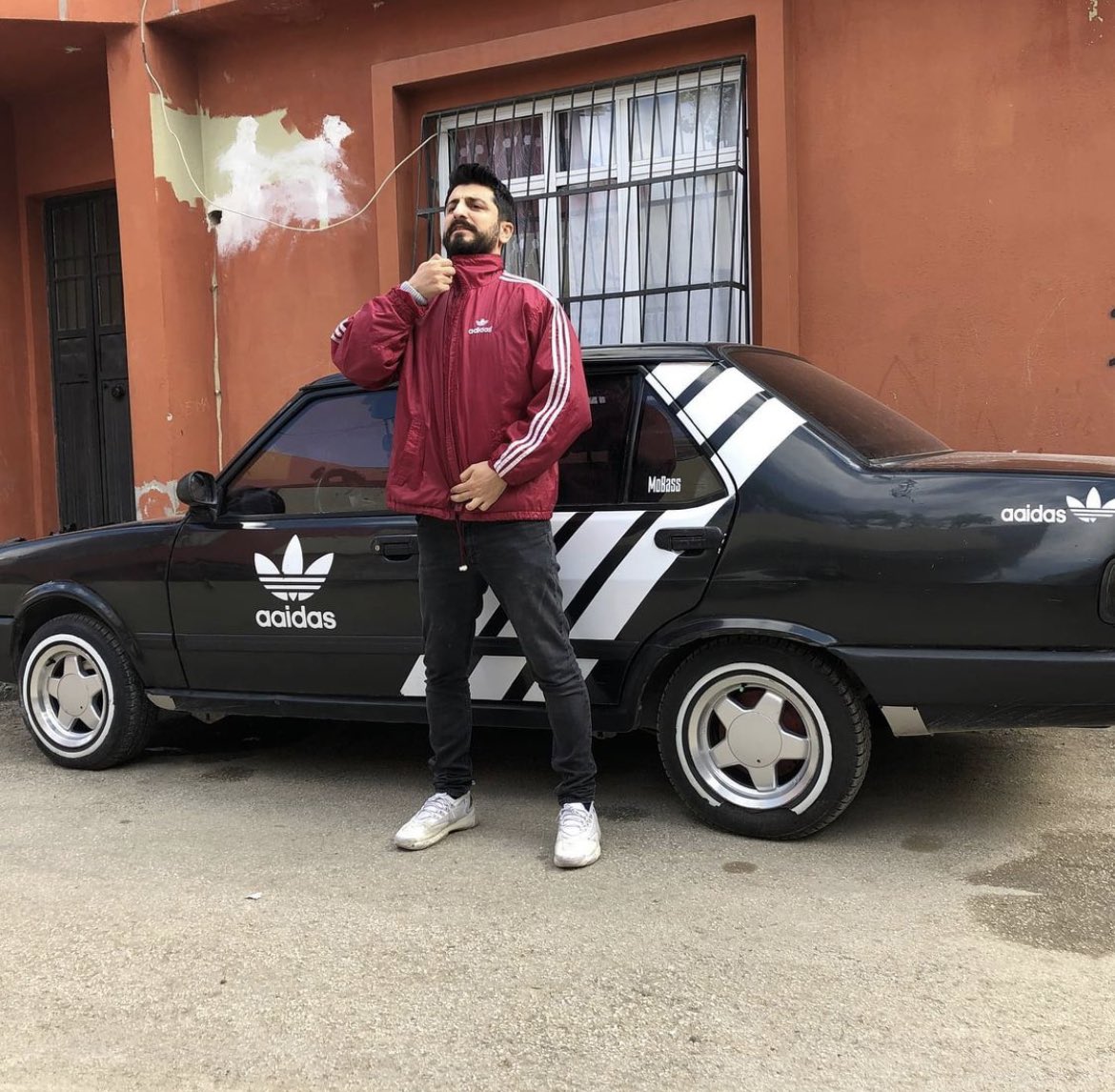 Manitaya spor arabam var demişimdir