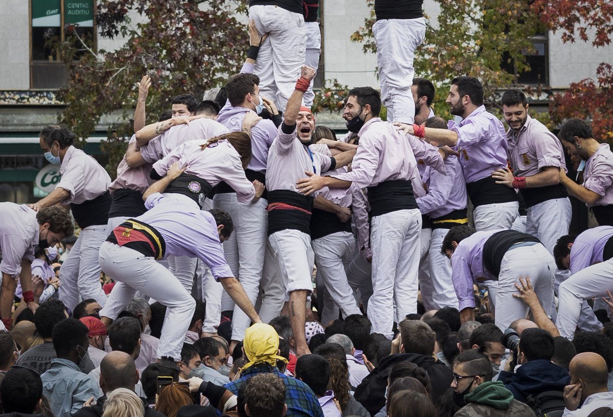 ara_castells's tweet photo. Els @Minyons de Terrassa completen el repte dels nou pisos en una diada amb tres grans estrenes.
📸 Cèlia Atset

https://t.co/fug4f2j2cq https://t.co/a8OXjlAEhG