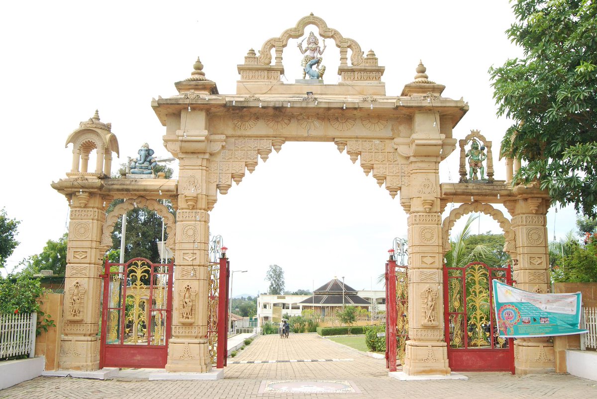 HomestayNesara's tweet photo. Sri Vijaya Durga Kshetra temple, Alur. Very beautiful place must visit.

Nesara Homestay
Devaladakere, Japavathy
Hanbal(H), Sakaleshpura
P: +91-9972111644
https://t.co/NsO4nL4PGs

#sakleshpura
#Homestay
#Nesarahomestay
#Homestayinsakleshpura #trekking https://t.co/oyMHGui1UT