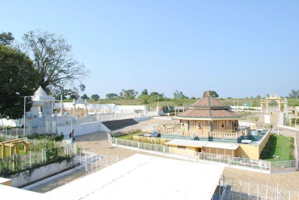 HomestayNesara's tweet photo. Sri Vijaya Durga Kshetra temple, Alur. Very beautiful place must visit.

Nesara Homestay
Devaladakere, Japavathy
Hanbal(H), Sakaleshpura
P: +91-9972111644
https://t.co/NsO4nL4PGs

#sakleshpura
#Homestay
#Nesarahomestay
#Homestayinsakleshpura #trekking https://t.co/oyMHGui1UT