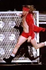 Halah... Aku lho... rong jam mlayu-mlayu ro jerat jerit... kok raono le mbahas? 😞