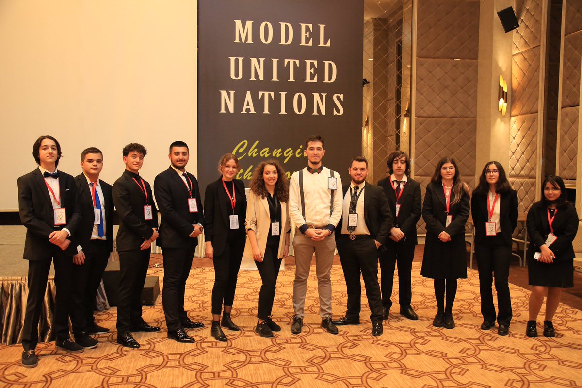 DogaOkullari's tweet photo. Lise İngilizce Bölümümüzün düzenlediği 21. d-MUN Konferansı'nın ikinci etabı başarıyla tamamlandı. https://t.co/500KJhWoAf