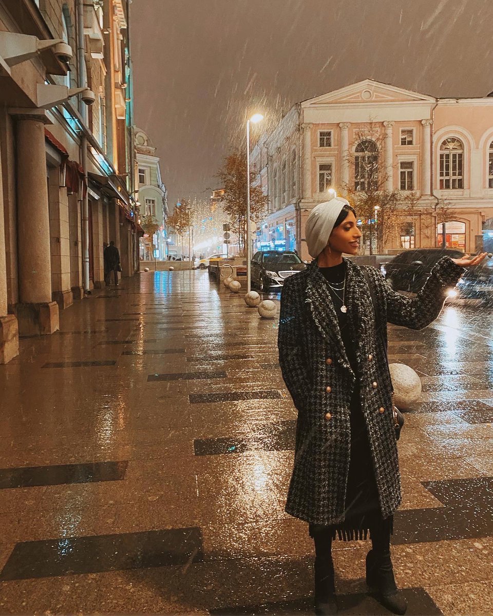 GalaxyRacerDxb's tweet photo. Here is @twitchbuffy - winter edition in Moscow in the past few days, but you will have a chance to see her this Saturday in Dubai. All you have to do is sign up on this link: https://t.co/AVAAbtnUMi

🌌 #IntoTheGalaxy
📍 #ThatConceptStore
🗓️ November 27 2021
🕔 5PM Dubai Time https://t.co/e1Gq8qiAW5
