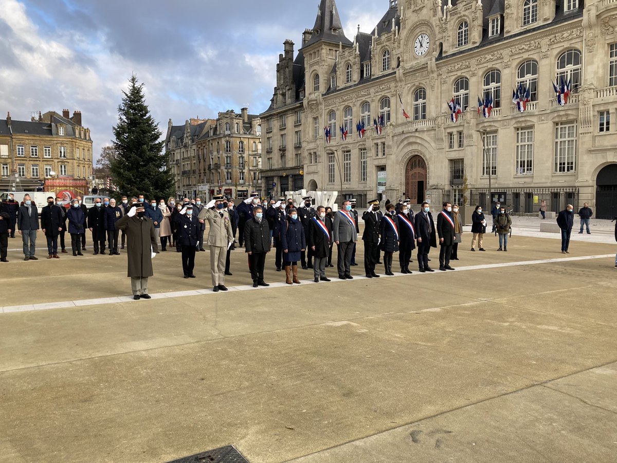 SebValente's tweet photo. Alain Bucquet, nouveau préfet des #Ardennes https://t.co/LCshjHTLUh