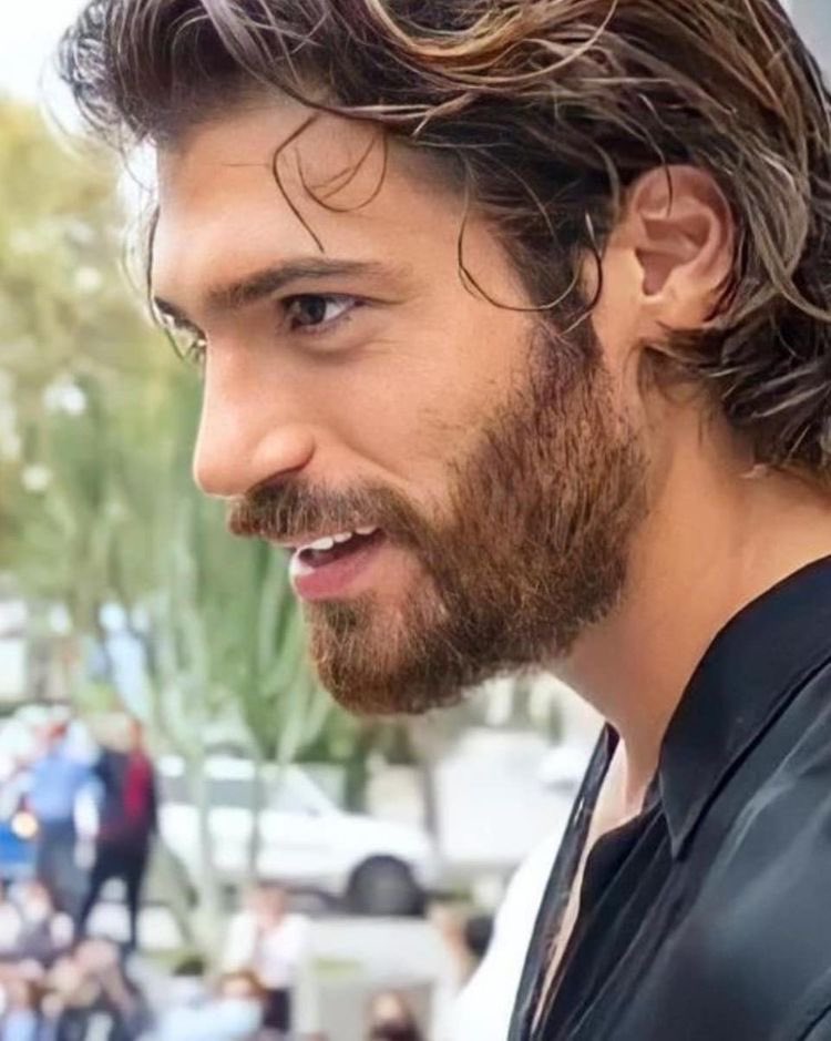 canem198917's tweet photo. جان و جهان
#Globalnubiaawards2021
I vote #CanYaman for
#globalactoroftheyear https://t.co/ZPcpSYPW69