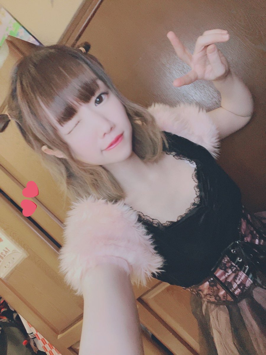 momotena615_'s tweet photo. きのうもたくさんアニメのおはなしできてうれしかったな〜^ ^

進撃おいついたよ〜サイコ〜〜❕

推しが死んでかなしい；；(ネタバレするので言えない)今はニコロ推しです︎👊´-

次はなにをみよっかな〜？

そんな今日もももてんがまってるよーいうきうき∧(^Θ^)∧ https://t.co/rpkpBjENIf