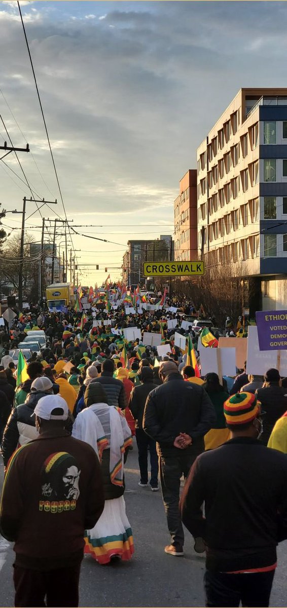 AbiyAhmedAli's tweet photo. Medemer is about coming together beyond lines of division. In the regional integration efforts we have been undertaking the past 3 years, the people to people ties have been critical. My appreciation to Ethiopians &amp; Horn Region Diaspora who are emulating Medemer. #NoMore https://t.co/Uh0v1oh6G8