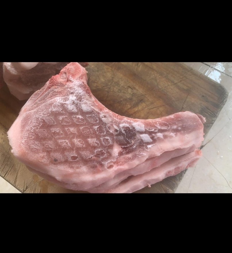 kabagambejimmy's tweet photo. It's a new week. Don't forget to order for your neatly cut pork this week. Marinated or not.
#letsroast
#letspork
#homefresh https://t.co/FtdBEJdofe