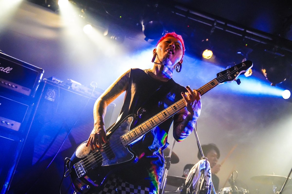 kimkim_ney_yan's tweet photo. .
INITIAL'L

DIE ON ROCK FES@下北沢ERA

PHOTO BY あかりん(@voulpiw)

#ダイオンロック #下北沢 #下北 #INITIALL https://t.co/6sUFvF0Rrj
