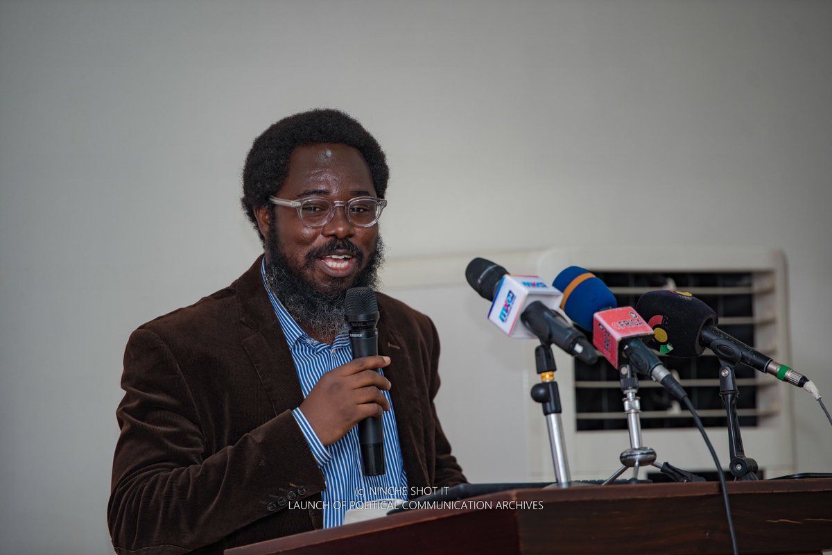 Naaninche1's tweet image. What was just a phone call inviting interested students to partake in a research work that looked arduous has finally metamorphosed into reality all because of the tutelage and guidance of this man, @thePOE_T. Five different thesis analyzing the 2020 general elections
#PCArchives