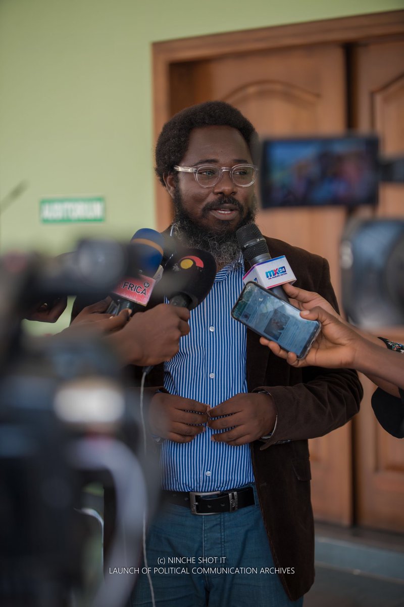 Naaninche1's tweet image. What was just a phone call inviting interested students to partake in a research work that looked arduous has finally metamorphosed into reality all because of the tutelage and guidance of this man, @thePOE_T. Five different thesis analyzing the 2020 general elections
#PCArchives