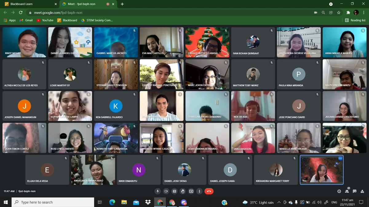 12STEM16's tweet image. 1st meet and last meet, truly phenomenal and fun to have experienced being your student Sir @soakratease. Mahal ka po namin, hope to see you pag f2f! Thank you for the patience and all the learnings despite the sabaw moments we have ~! ♡ We'll continue to share memes !!