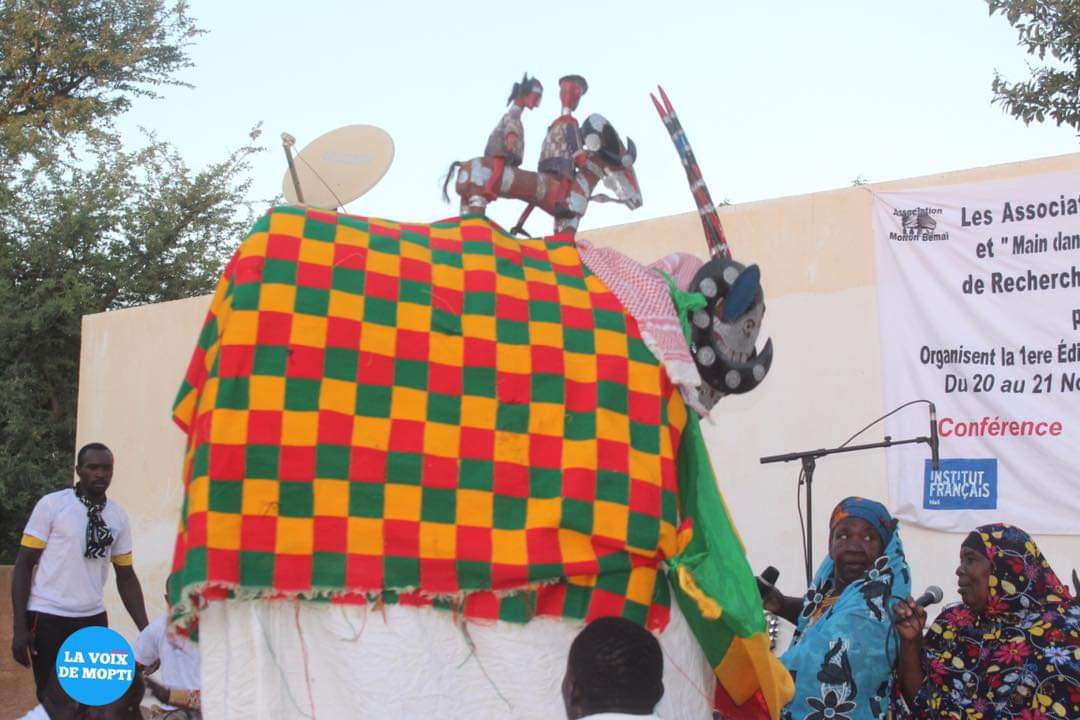 lavoixdemopti's tweet photo. #Culture
En images, la caravane culturelle #MIYAFA phase de Barbé à #Sevaré. https://t.co/bVo9ae9ku4