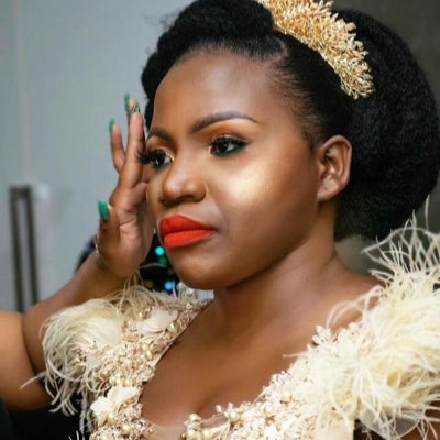 #NewProfilePic #Showthemflames would like to congratulate the queen for winning the Afrika award. #congratulationsMakhadzi
