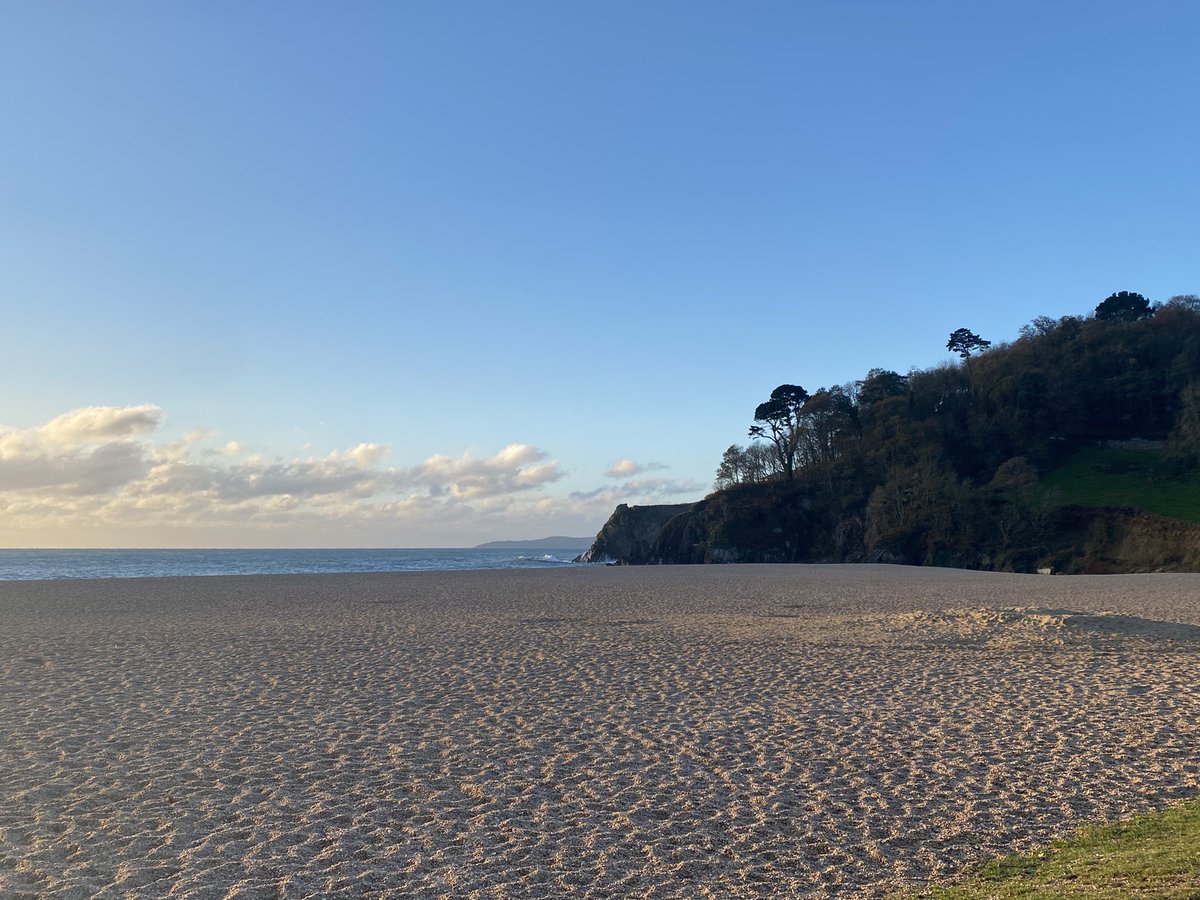 Frosty November mornings by the sea are the best! #MondayMotivation #wellbeing #sunshine #frosty #shortbreak #blackpoolsands