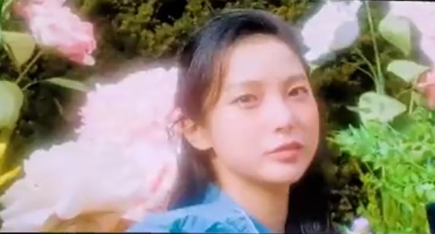 9699FILE's tweet image. they look ethereal 

#MASHIRO #CHOI_YUJIN #XIAOTING #CHAEHYUN