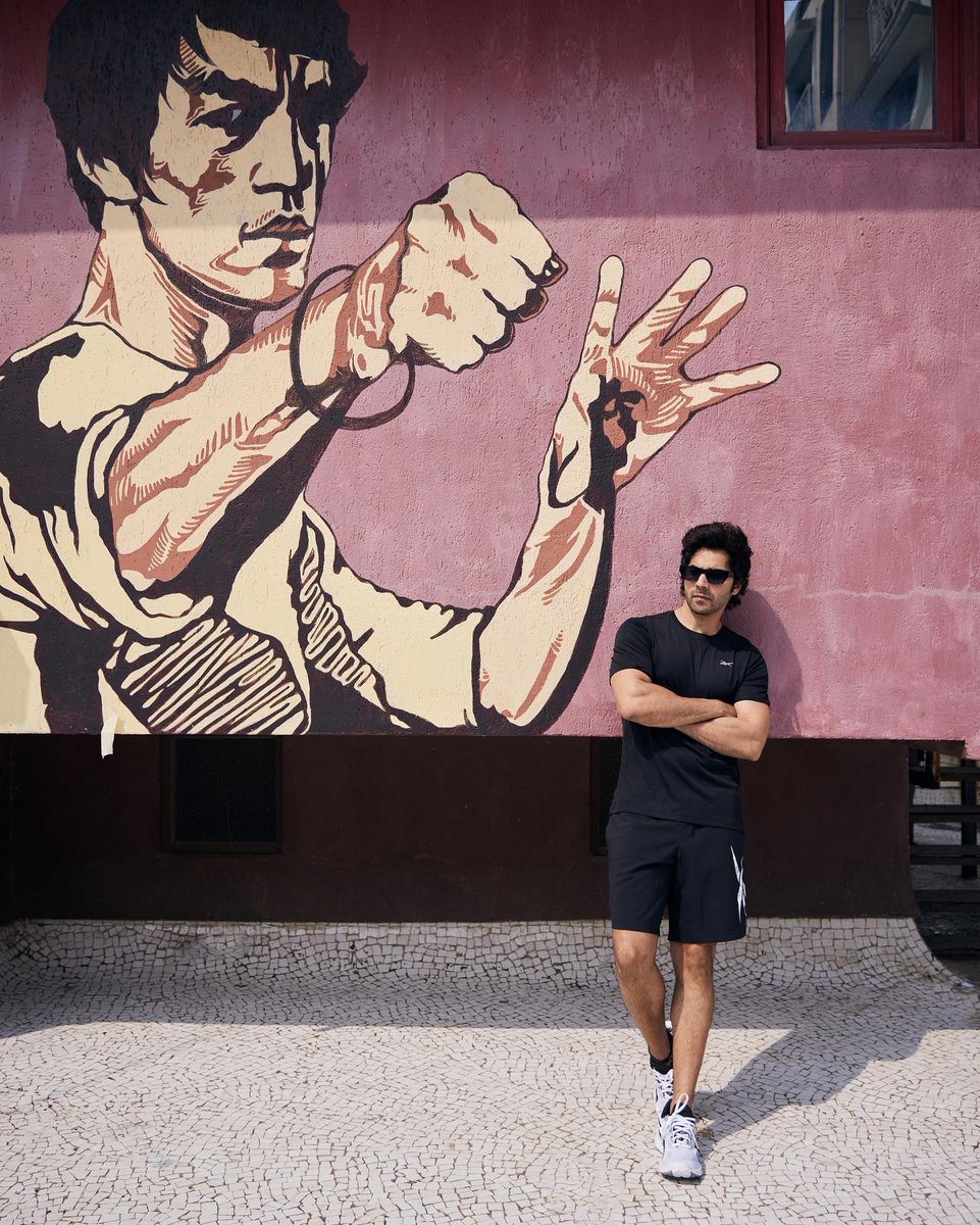 Varun_dvn's tweet photo. 🏃 https://t.co/r46mB53QGu
