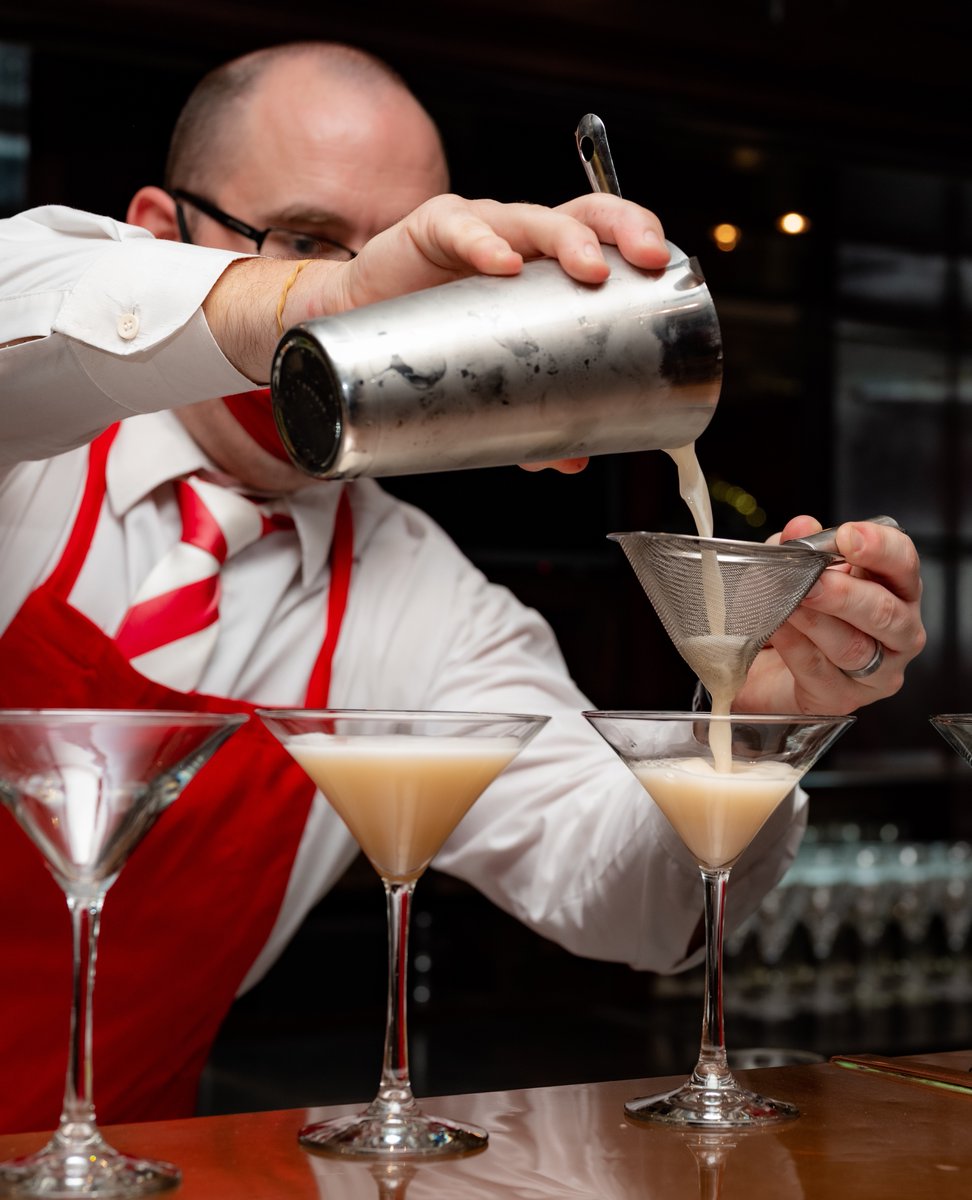 We are always ready to shake things up at The Oyster Box! Come for a sundowner and stay for dinner, or round off your evening with a nightcap. Whichever you prefer, the stylish bars at The Oyster Box offer unforgettable opportunities to toast another day in Africa.