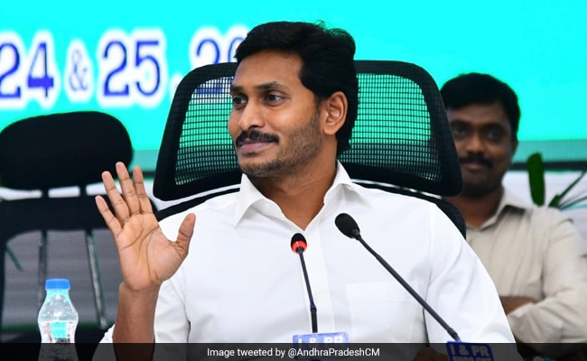 ndtv's tweet photo. Andhra Pradesh To Withdraw Controversial 3-Capital Bill https://t.co/fkqoPnDWxQ https://t.co/tavsEU61h3