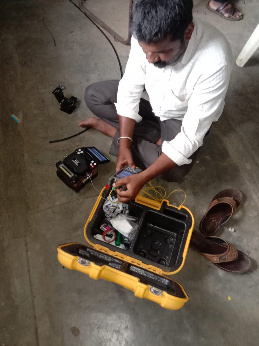 CDavanagere's tweet image. #CSCE-Governance #CSCWifiChoupal
at Gram Panchayat  HODIGERE
BlockC CHANNAGIRI
District DAVANGERE
State Karnataka
Dedicatedly working towards #Bharatnet fiber restoration and maintenance to keep the essential internet connectivity up and working.
#CSCseGRAMSWARAJ