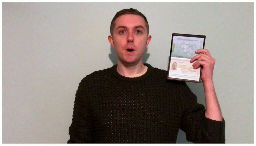 Brownemint's tweet photo. Another thumbnail! Trying to blah my way in somewhere with some psychic paper. 

#actor #acting #selftape #ident #doctorwhoreference #irish #cork https://t.co/xcavBX7fWH