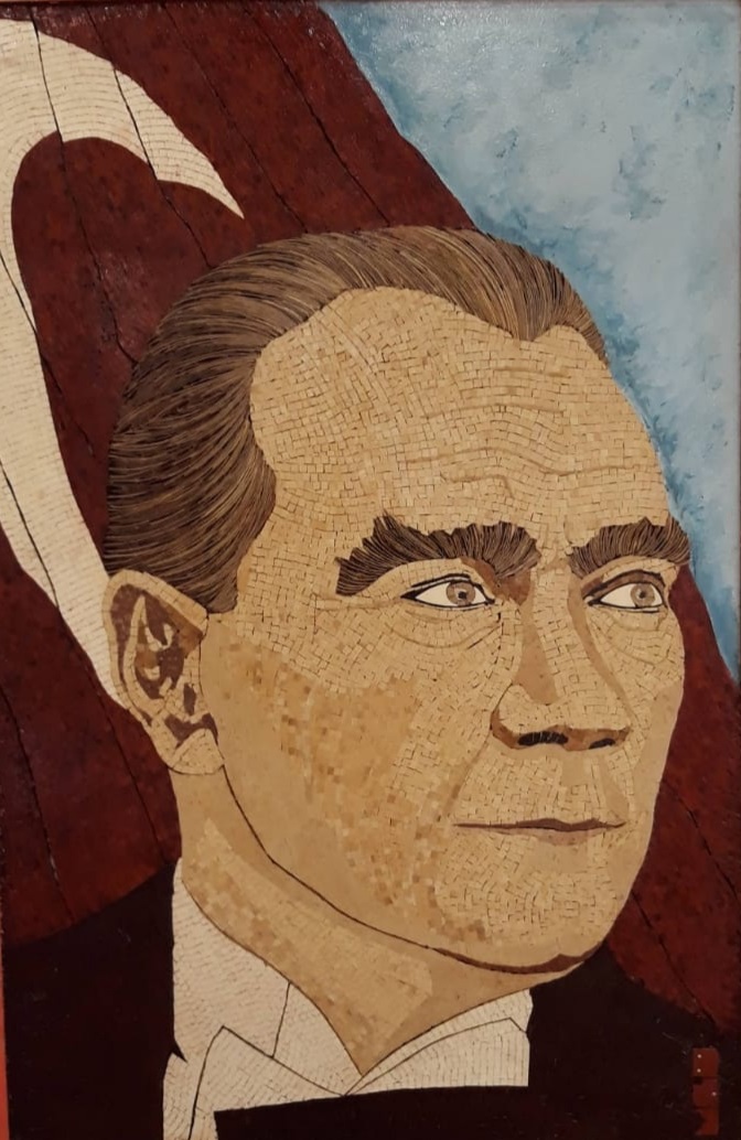 AhsapkariSanat's tweet photo. Ahşapkari;tamamen ahşap parçacıkları ve onların doğal renkleri kullanılarak yapılan,çok emek ve sabır isteyen bir sanattır. #Osmangazi #Atatürk #meyveler #YesilTurbe https://t.co/cXLXqDihW2