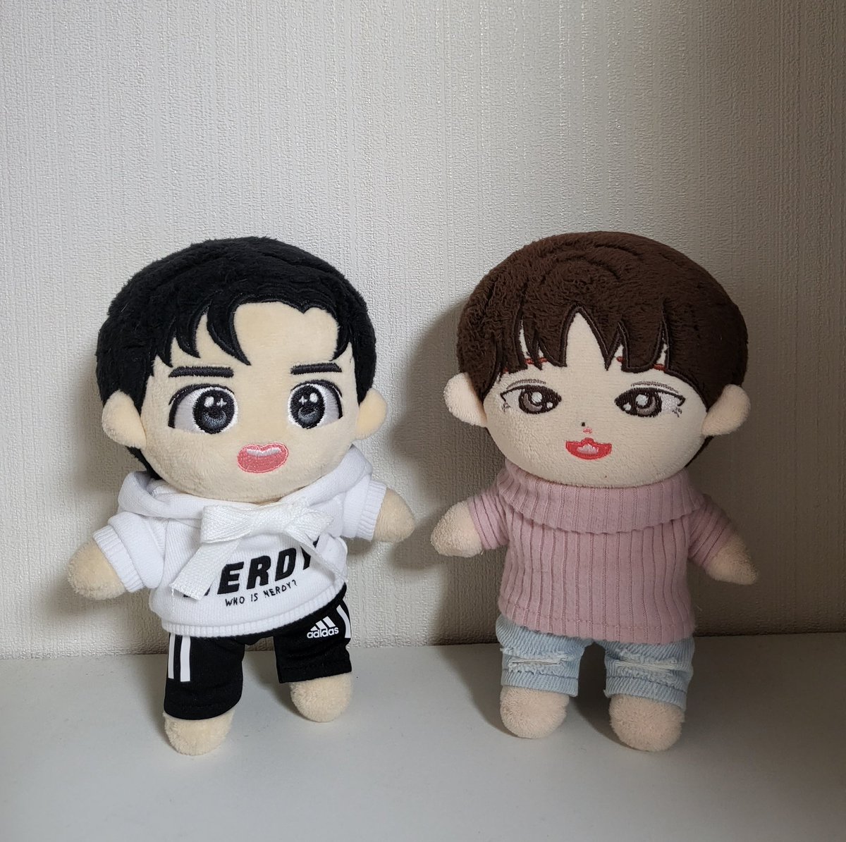 드림클로젯 랜덤박스
케이님꺼 15 20 구매 우리애기들도 입혀봤는데 옷 퀄리티도 좋구 넘 이뿌다❤
20은 곧 물건너 케이님께 가서 이쁘게 인증할 예정😆 감사합니다💙