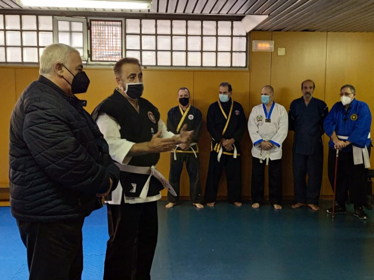 Ayto_SFH's tweet photo. 🥋 #SanFernandoDeHenares ha vuelto a ser protagonista con la celebración de la IV Convención Madrid 'Budosofía', que congregó en la #ciudad a maestros/as de artes marciales de prestigio internacional. #GRCIAS a TACAME y José Alberto Cuevas, por su implicación. https://t.co/BATetsP1Ox