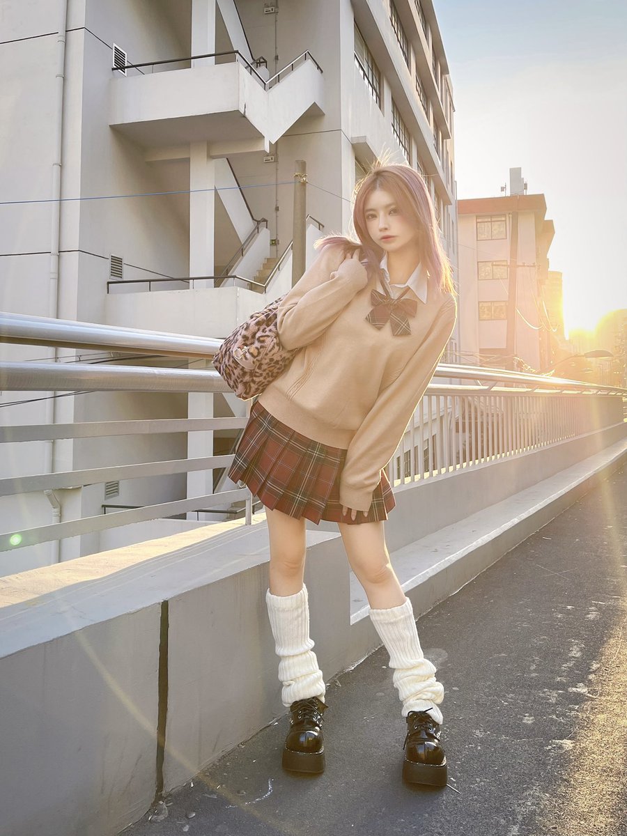 ギャルチュチュの帰り道 https://t.co/1zWYNHajco