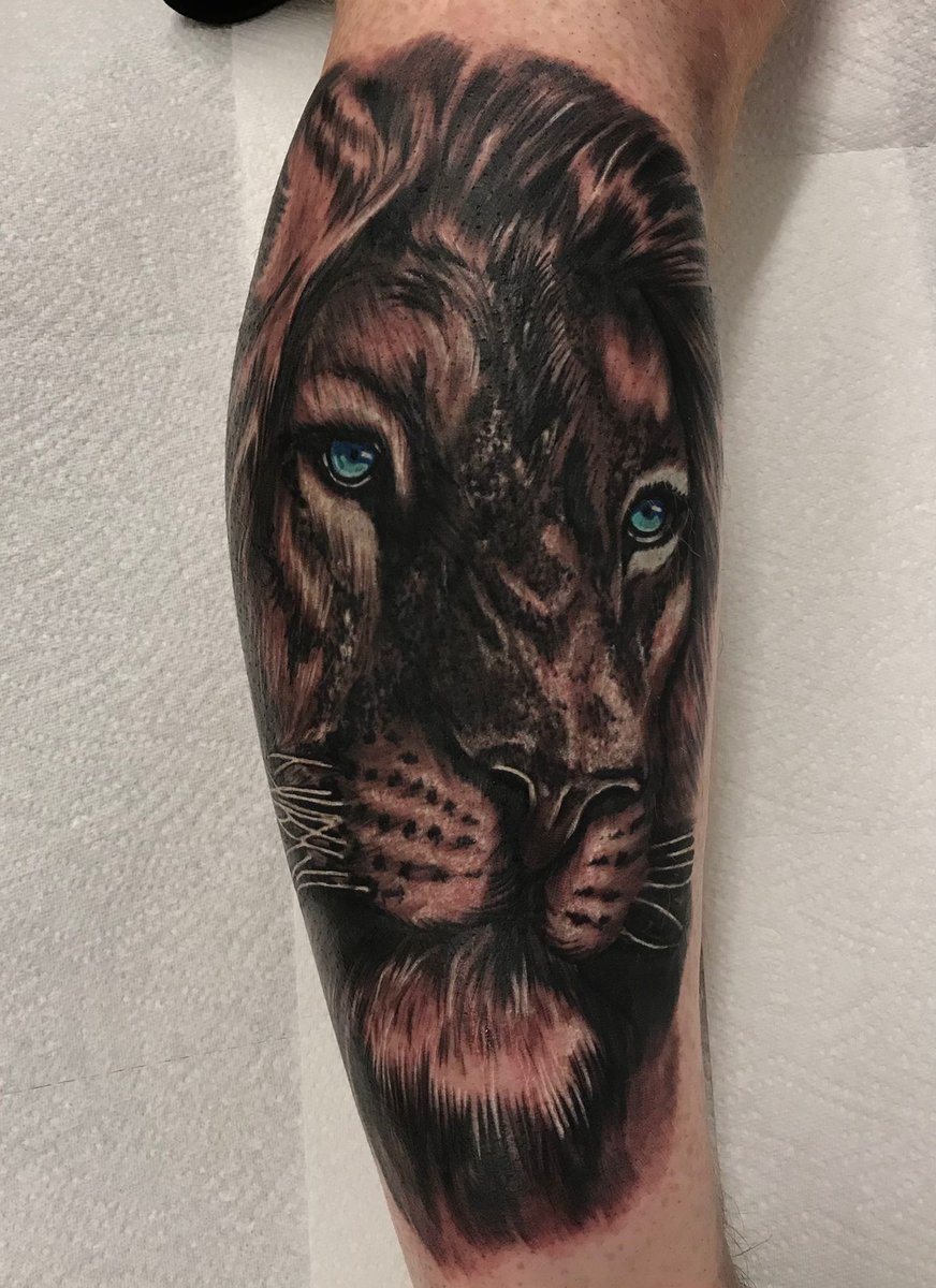Check out this recent lion tattoo that I completed for a client. 🦁
Have you been thinking about getting a new tattoo?
Get in touch with me today to book yours.

#lion #liontattoo #tattoo #Hull