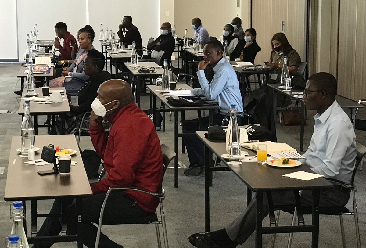 <a href="/NSchellack/">Natalie Schellack</a> &amp; <a href="/AngPharmID/">Angeliki Messina</a> two of 🇿🇦‘S leading #AntibioticStewardship Pharmacists training AMS teams from 🇰🇪 🇧🇼 🇳🇬 and 🇬🇭 on the 4-day #SAASP stewardship course #WAAW2021. Critical to share experiences &amp; learn from this diverse group of colleagues. <a href="/ABpreservation/">Adrian Brink</a> @Denavandenbergh