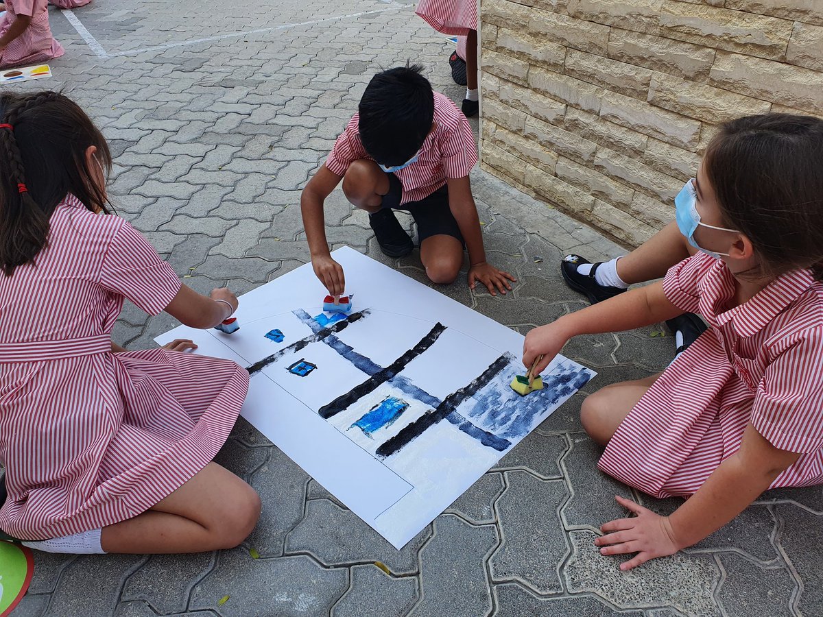 DESSyear2's tweet photo. Using sponge painting to recreate the famous #DubaiSkyline #DESSYear2Red #DESSSocialStudiesWeek @DESSsocials https://t.co/DMvxZ4IT8c
