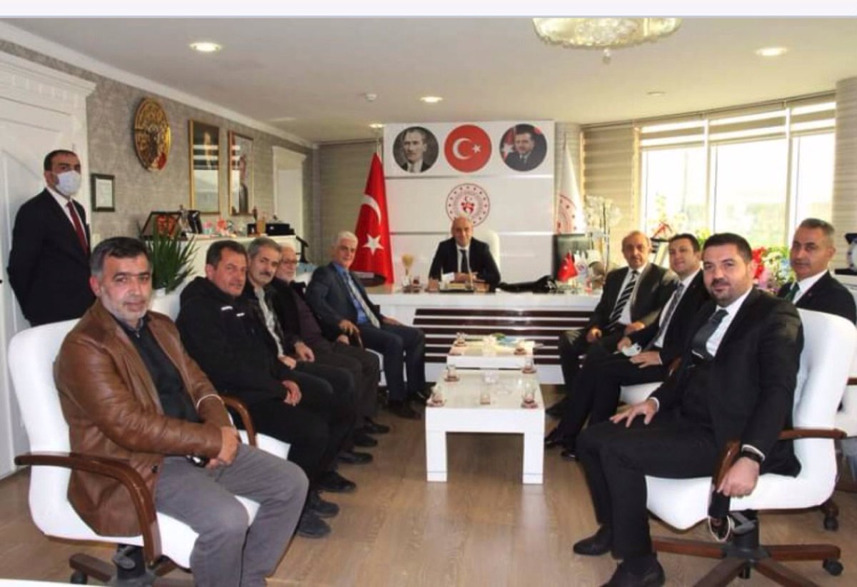 Er-Vak ve Palandöken Masterler Atletizim Grubu olarak Erzurum Gençlik  ve Spor   İl  Müdürü Birdal Öztürk’e hayırlı olsun ziyaretinde bulunduk.