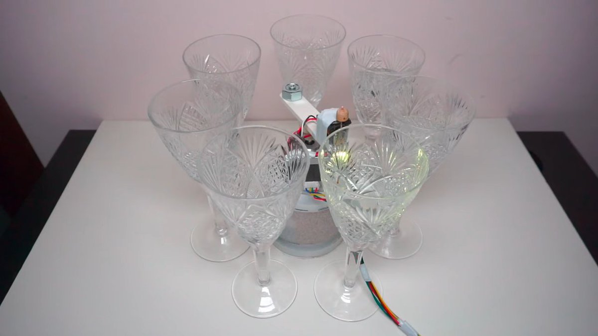 gzunigah's tweet image. Arduino Plays the Glasses hackaday.com/2021/11/22/ard… #ArduinoHacks #MusicalHacks #News #glassarmonica