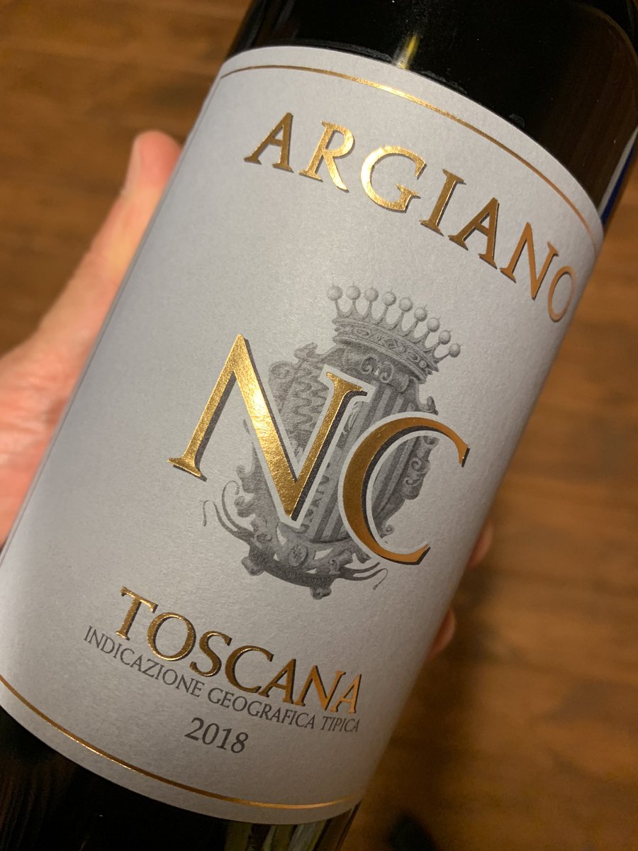 Angelo07201's tweet photo. ヌーヴォーからの口直し😊
サンジョヴェーゼ100%ではない気がする…🤫
タニンがまろやかなんよ
#PPDKM #sasala #misola #aoyama https://t.co/j8nHn4cfK9