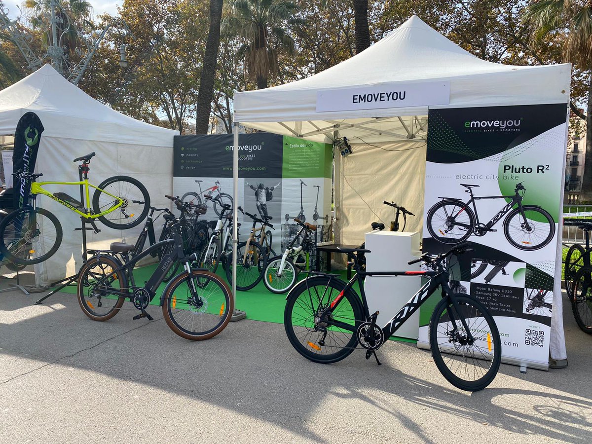 emoveyou's tweet photo. Gran fin de semana en @Expoelectric 👆🚴‍♀️
.
#movilidadsostenible  #movilidadurbana #bike #ebike #bicielectrica #foldingbike #lovetheplanet #sostenibilidad #greenlife https://t.co/EvaPmxHtvb