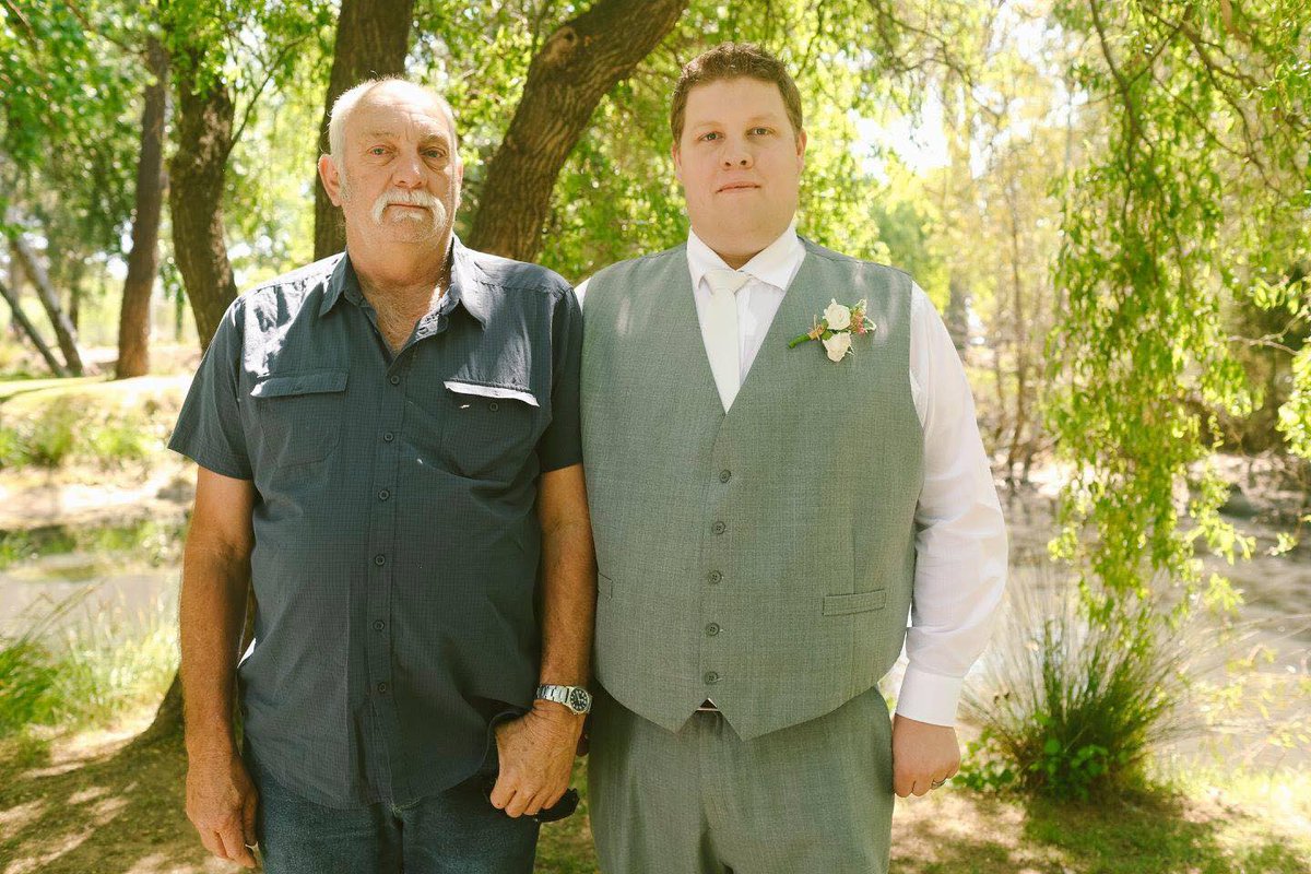 mudflapman's tweet photo. So I lost my old man 4 years ago today. As a tradition, I have a few drinks with him every year on November 22. RIP old boy, I hope the beer is cold where you are. #memories #cheers #lastdrinks https://t.co/cCuYpgKw5H