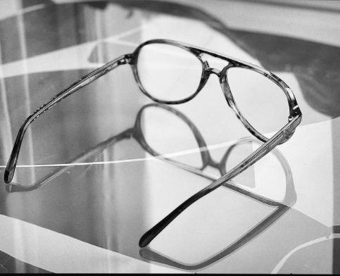 A one of a kind #BlackEyewear aviator. Schifrin was inspired by the style made famous by American pilots in the 1950s, modernised for today's faces and lifestyle.

#blackeyewearschifrin #aviator #eyeweardesign #eyewearhistory