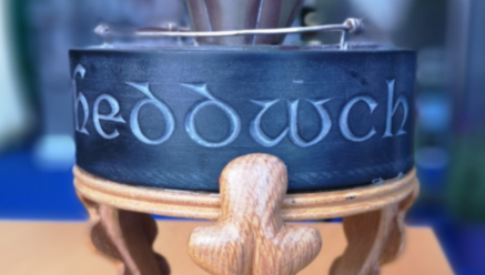 rgwhite92's tweet photo. As part of the National #Eisteddfod, a trophy made by Italian POWs decades after their time in #HenllanBridge Camp 70, Wales and engraved with the words heddwch and amicizia, is presented. Another fascinating link between Welsh and Italian culture. #welshitalian #welshhistory https://t.co/6ZmQ8K2cZH