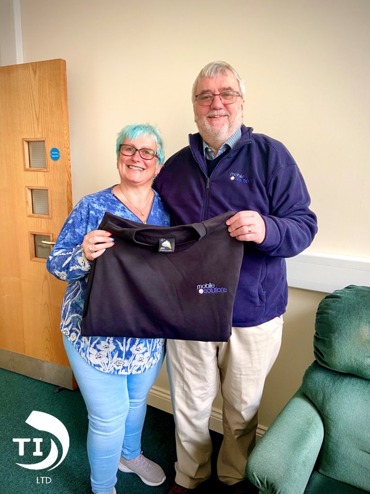 totalinsignia's tweet photo. Mike at @mobileEsolution is delighted with his new sweatshirt and hoodie!

The talented production team at Total Insignia supplied, designed and decorated Mike’s new #workwear for a great price!

#happytohelp #networking #localbusinesses  #blackburnbusiness #bespoke #custom https://t.co/SV08nElZ6E