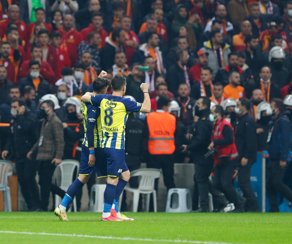 💛💙@MesutOzil1088