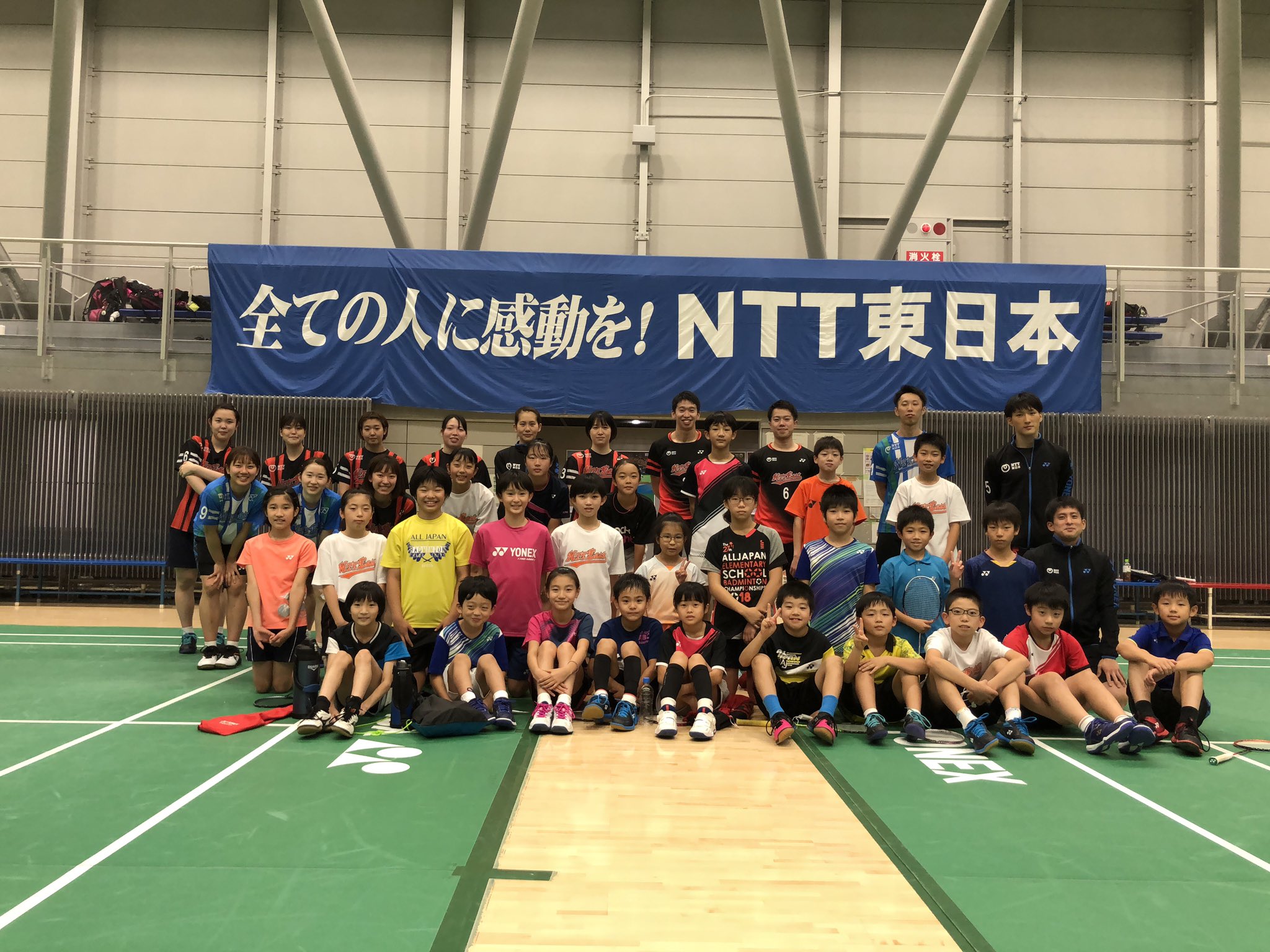 NTT バドミントンウェア XO NTT東日本 バドミントンウェア （バドミントン部：NTT東日本