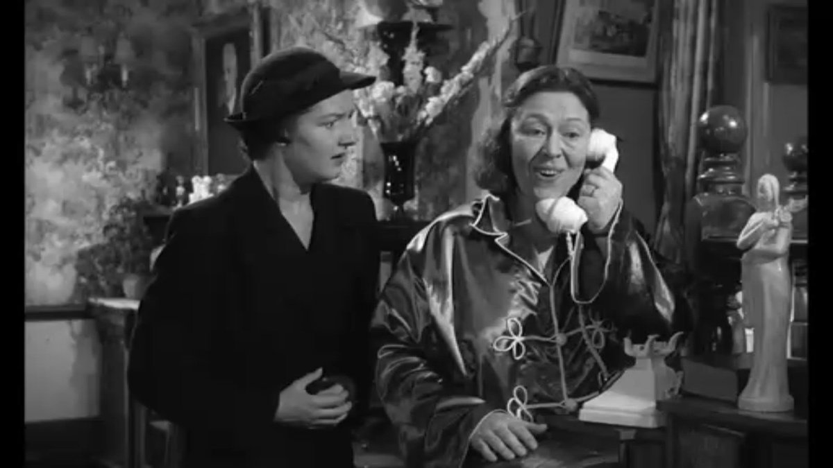 PeterFandom's tweet photo. Good morning Twitter 🌞
#TheNakedTruth 1957 is on at 11am on #Film4. Midday on #film4+1.
#TerryThomas #PeterSellers #DennisPrice #ShirleyEaton #JoanSims #PeggyMount #GeorginaCookson #MilesMalleson https://t.co/8bGq83LwZJ